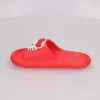 Hello Kitty Red Bow gyerek papucs 30/31