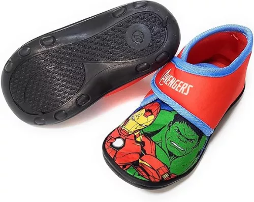 Bosszúállók Team benti cipő 22-27