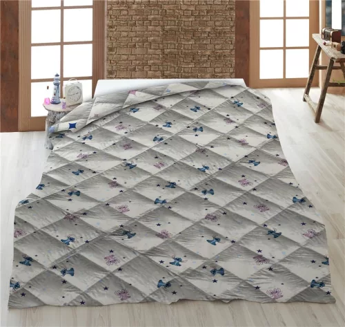 Disney Lilo és Stitch, A csillagkutya Magical steppelt ágytakaró, paplan 140x200cm