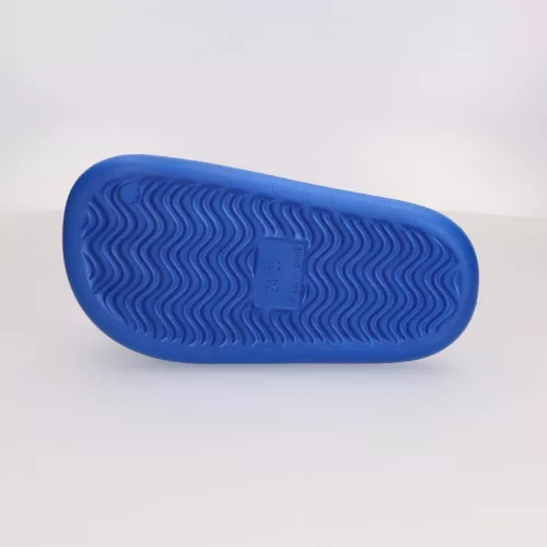 Sonic a sündisznó Badness gyerek papucs 26-33