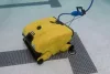Medencetisztító robot, Dolphin Wave 150, padlótisztítás, MMI vezérlés, finom és ultrafinom szűrőrendszer, 4/5/6 órás ciklusidő, nagy teljesítményű közületi kivitel, Caddy tartozék