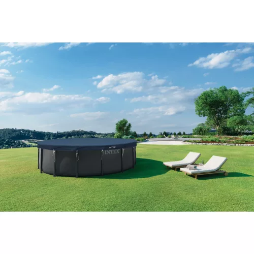 Kerek medencetakaró, Intex Deluxe négyévszakos, csővázas medencéhez, 610 cm átmérő, sötétkék, UV-álló háromrétegű anyag, 20 cm-es túlnyúlással, köteles rögzítéssel (28088)