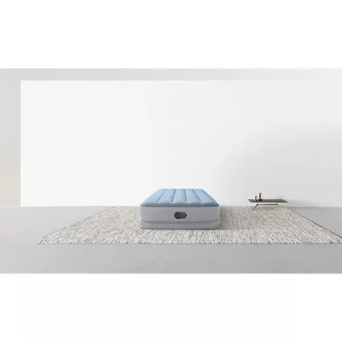 Felfújható vendégágy, Intex Dupla Dura-Beam középmagas komfort matrac, 99 x 191 x 36 cm, világoskék, egyszemélyes, szálas belső szerkezettel, puha felülettel, beépített USB-s elektromos pumpával (64157)