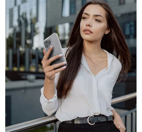 Clear 2mm Apple iPhone 17e / iPhone 16e szilikon tok kameravédelemmel, átlátszó