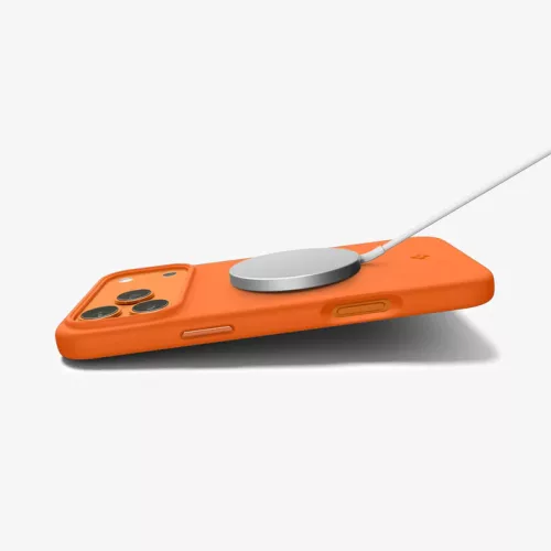 Spigen Silicone Fit MagFit Apple iPhone 17 Pro tok, MagSafe, Cosmic Orange, narancs
