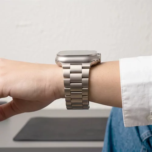 Tech-Protect Stainless Apple Watch 8 / 9 / 10 / 11 / 12 / SE / Ultra (44/45/46/49mm) szíj, fém, bézs